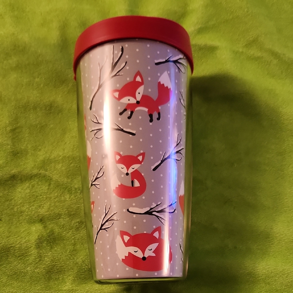 Signature Traveler Tumbler with Black and White Design